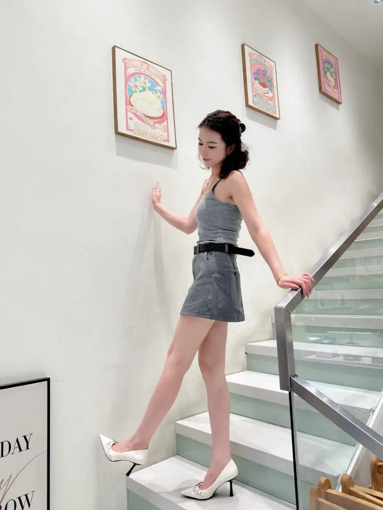 [娅馆]黑色轻熟绝美高跟鞋女法式气质尖头细跟单鞋配裙子