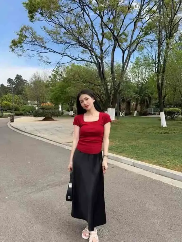 [AIIF]醋酸缎面半身裙女夏季黑色高腰显瘦垂坠高级感长款绝美包臀鱼尾裙