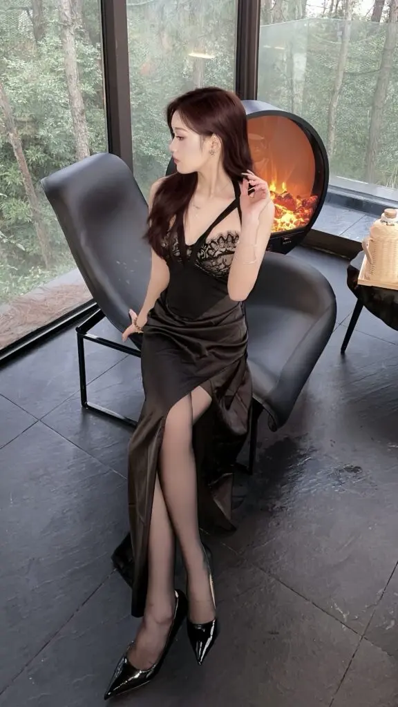 [instahot]轻熟风蕾丝黑色连衣裙性感时尚御姐风拼接收腰开叉长裙