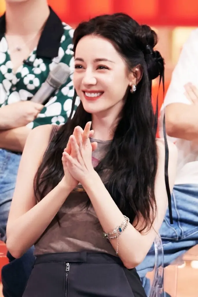 [KISSHUG饰品]迪丽热巴同款飘带蝴蝶结发夹高级感黑色小抓夹女甜美少女丝带对夹