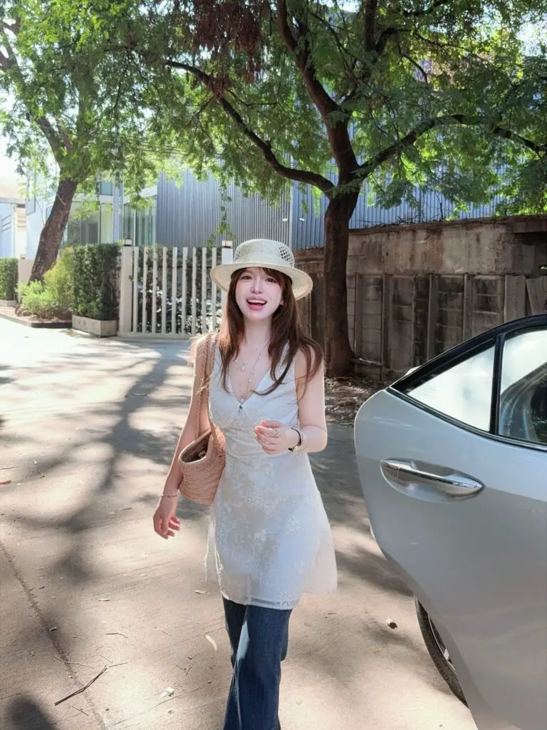 [TMH STUDIO]法式浪漫 蕾丝刺绣天丝少女背带短裙女v领碎花连衣裙