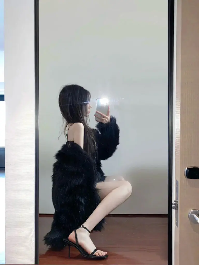 「佩丹妮」网红一字带绝美凉鞋女夏名媛风性感黑色高跟鞋女细跟