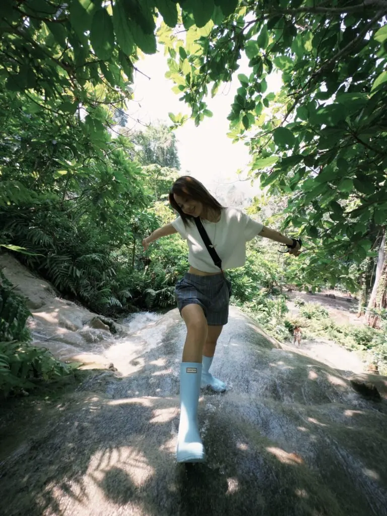 HUNTER女鞋露营雨鞋哑光酷玩防水中筒靴橡胶厚底增高雨靴中筒靴女