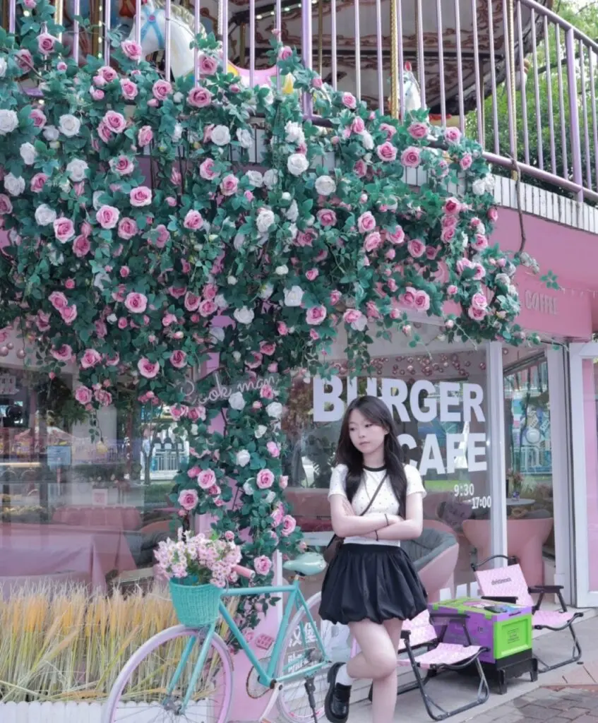 衣梵诗黑色花苞短裙女夏季高腰a字泡泡蓬蓬裙小个子蛋糕半身裙