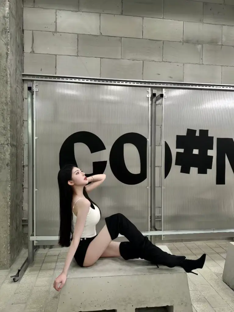 过膝高跟长靴女黑色尖头粗跟绒面高筒弹力瘦瘦长筒靴