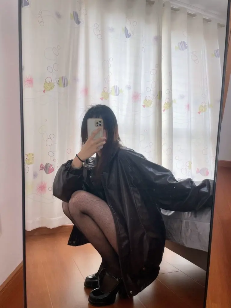 被我小子狠狠美上了！~菱格灰丝也太好看啦！朦胧感好高级！丝袜