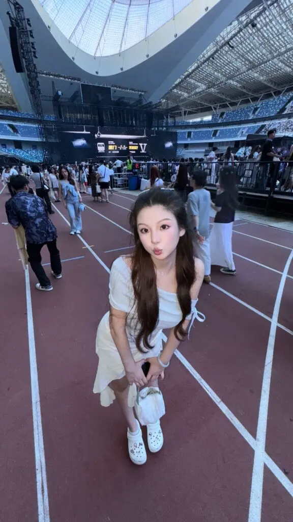 笨比甜Sweety 斜肩短袖t恤女夏季修身显瘦一字肩露肩上衣