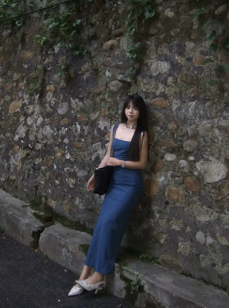 instunning初夏穿搭气质吊带连衣裙：新中式长裙的东方美学